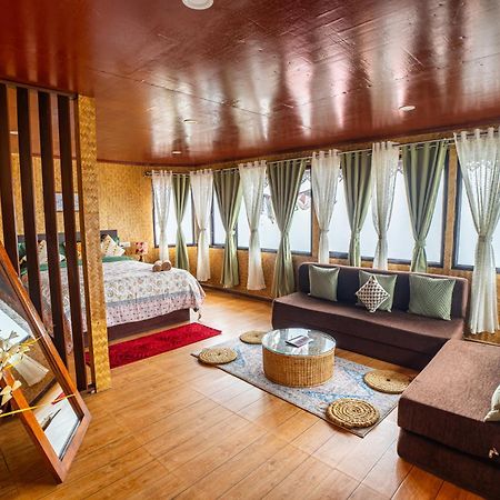 Monratino Himadrie -2 Mins Walk From Mall Road - All Rooms Have Kanchenjunga Mountain View Darjeeling  Exterior foto