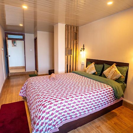 Monratino Himadrie -2 Mins Walk From Mall Road - All Rooms Have Kanchenjunga Mountain View Darjeeling  Exterior foto