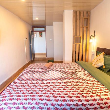 Monratino Himadrie -2 Mins Walk From Mall Road - All Rooms Have Kanchenjunga Mountain View Darjeeling  Exterior foto