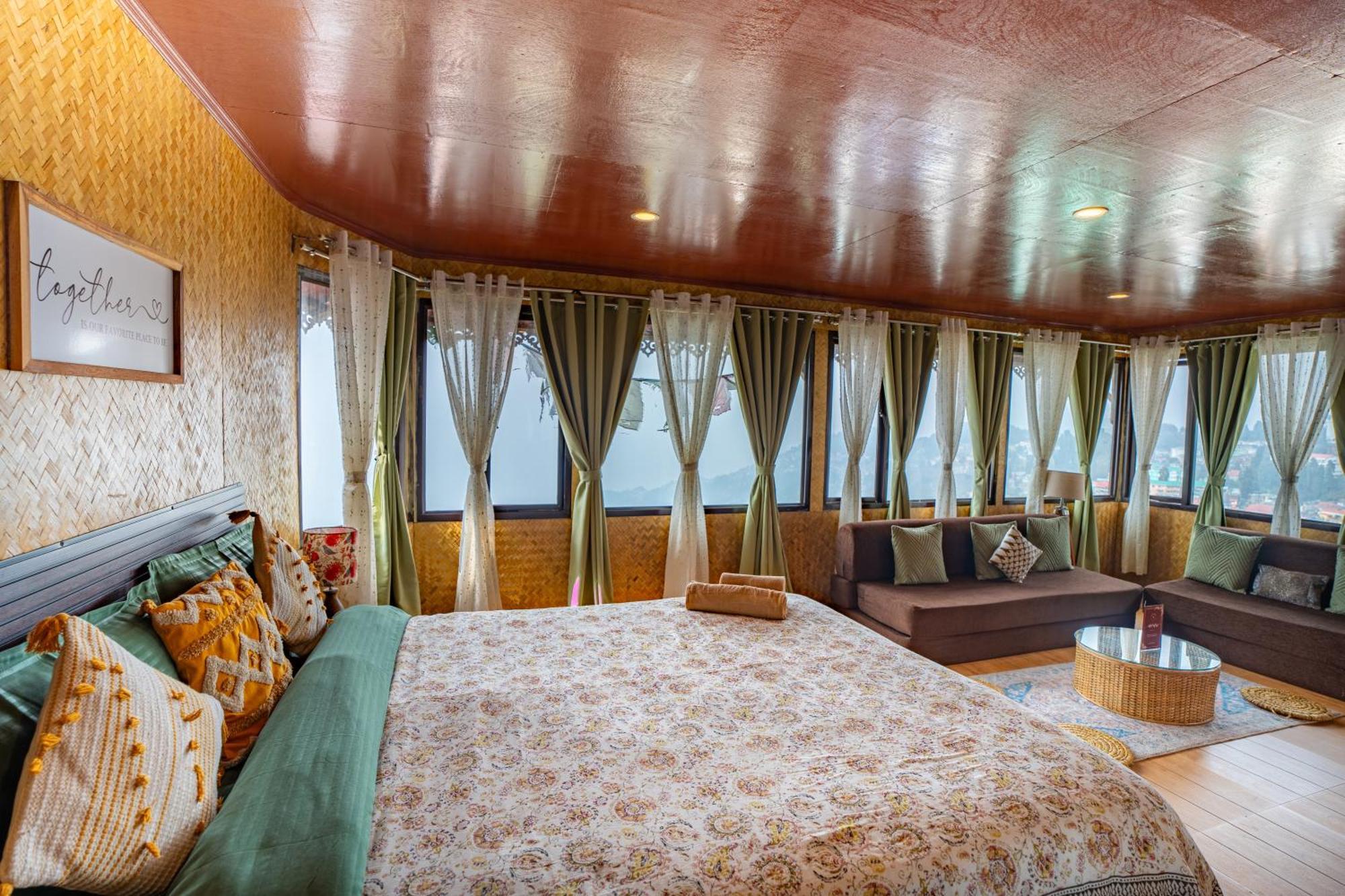 Monratino Himadrie -2 Mins Walk From Mall Road - All Rooms Have Kanchenjunga Mountain View Darjeeling  Exterior foto