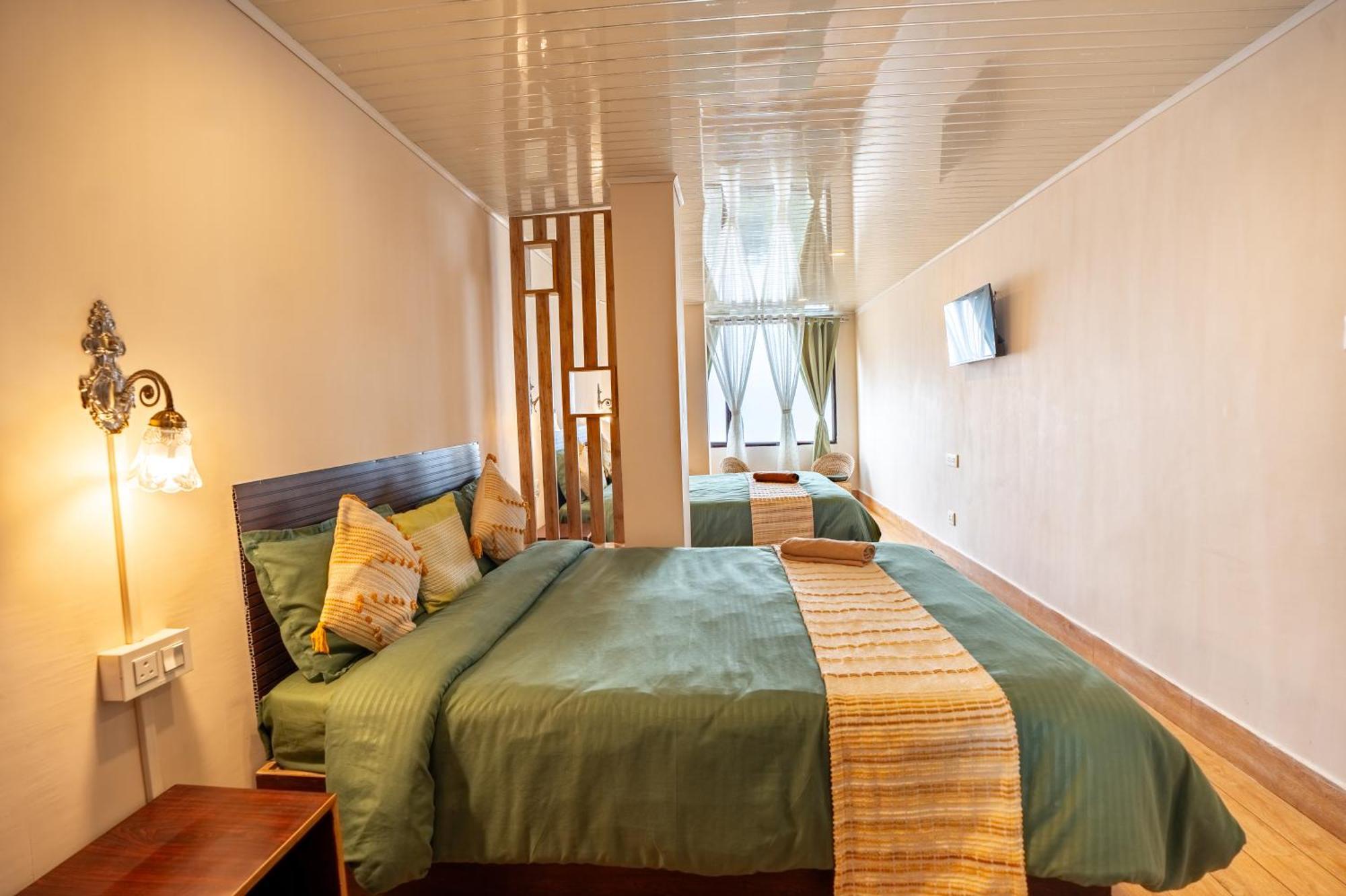 Monratino Himadrie -2 Mins Walk From Mall Road - All Rooms Have Kanchenjunga Mountain View Darjeeling  Exterior foto